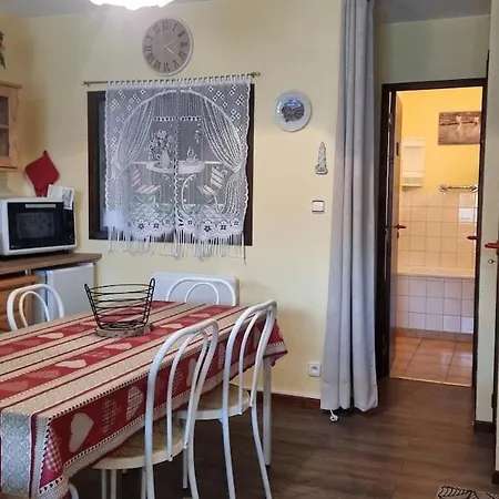 Apartment Chez Mady - Terrasse, Vue Montagne & Proche *